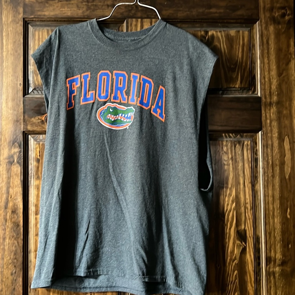 Men’s cutoff T shirt/tank
